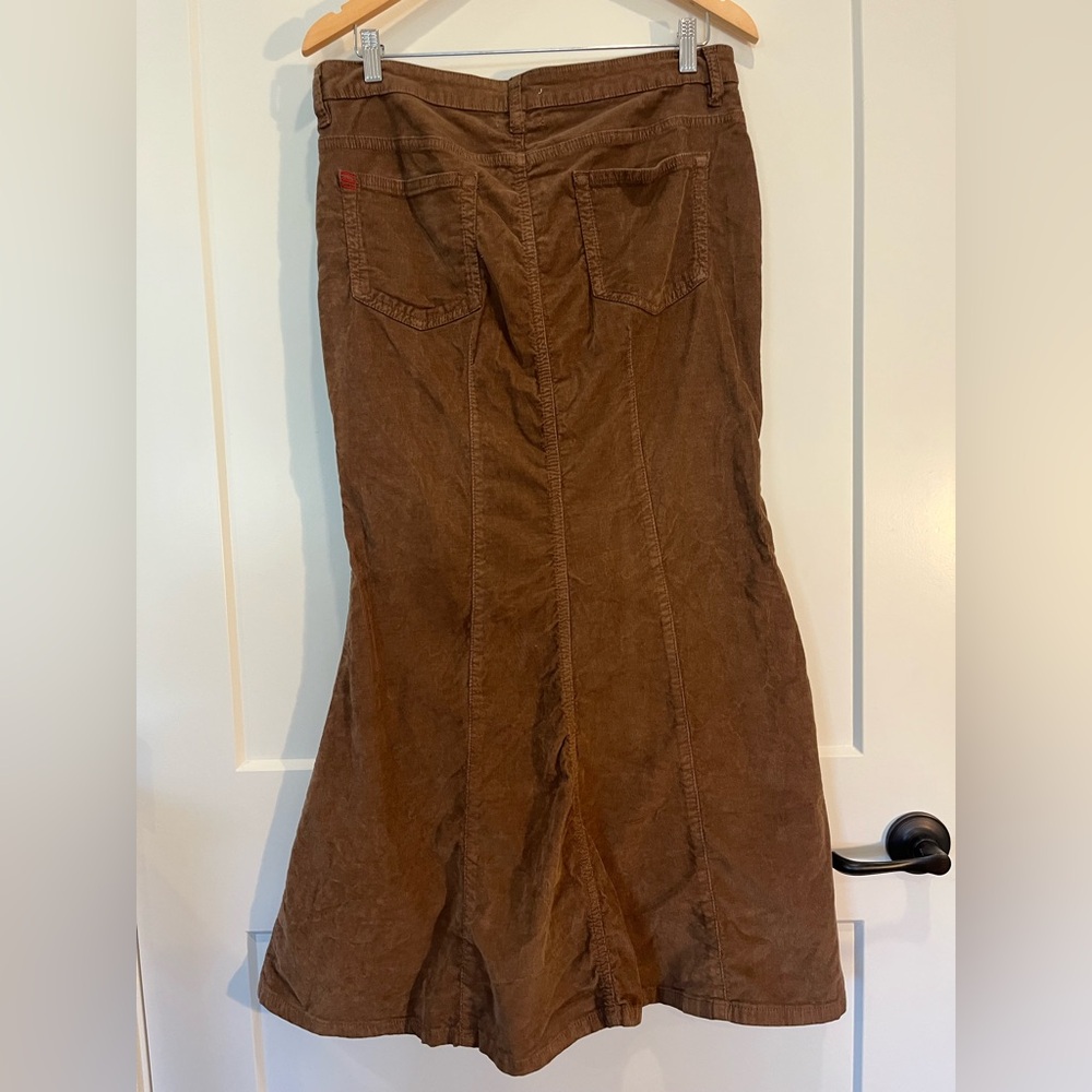 BDG Kendall Fluted Corduroy Maxi Skirt Brown boho Goblincore cottagecore Sz M - Picture 10 of 15